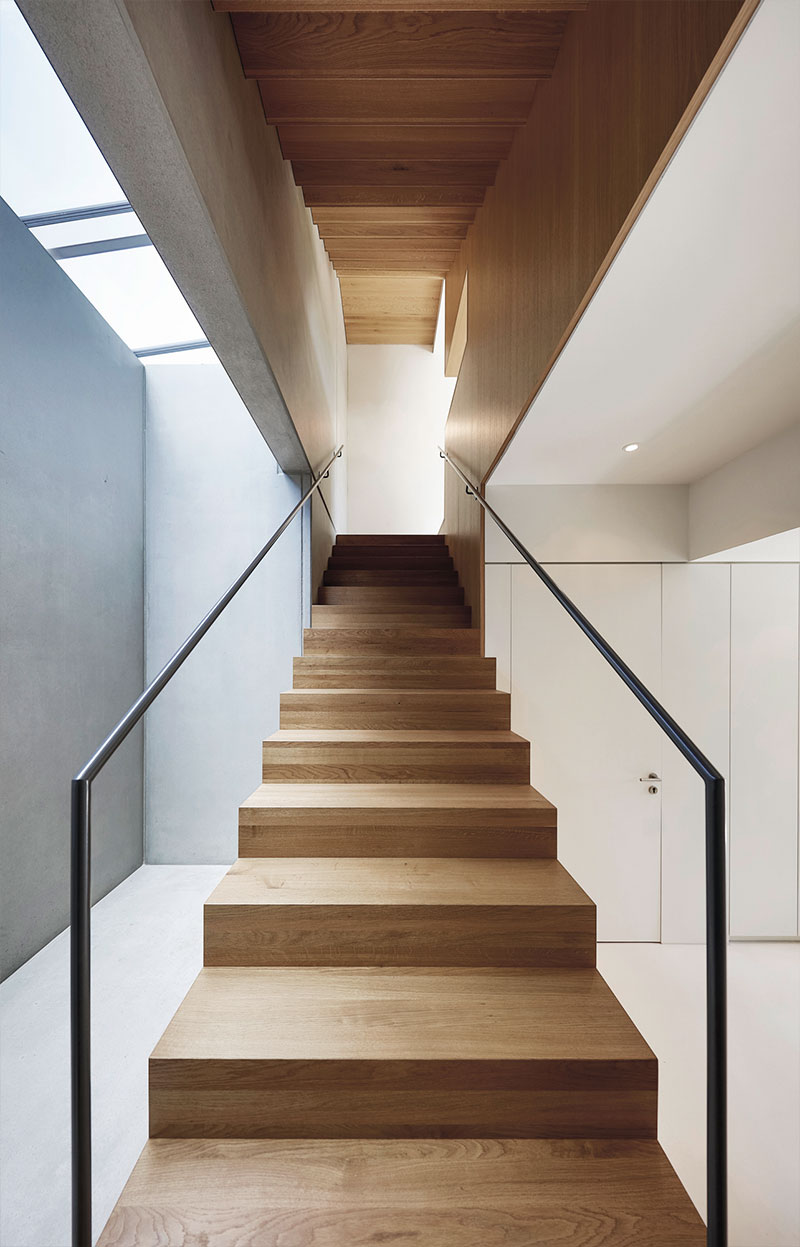 thomas_rothfuss_treppe